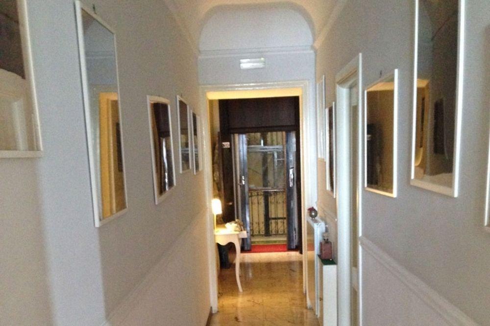 La Dimora Dei Baroni Panzió Nápoly Kültér fotó